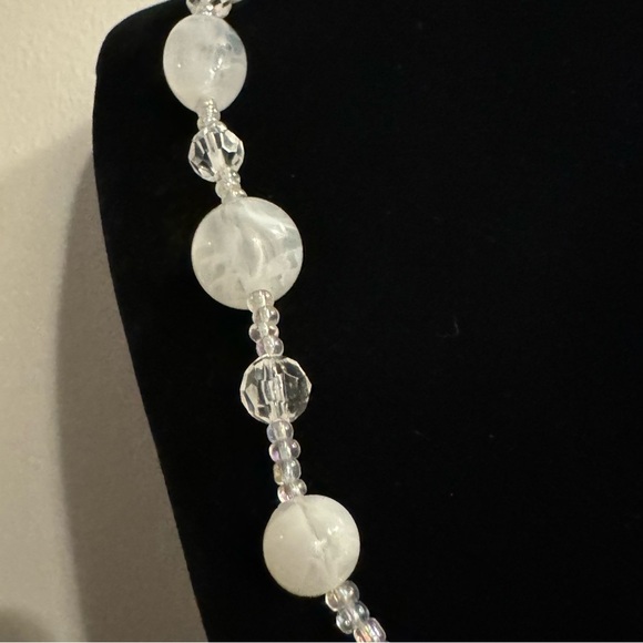 ⚜️3 for $30⚜️ Long White Translucent Acrylic Beaded Necklace (Station Necklace) - Picture 6 of 9